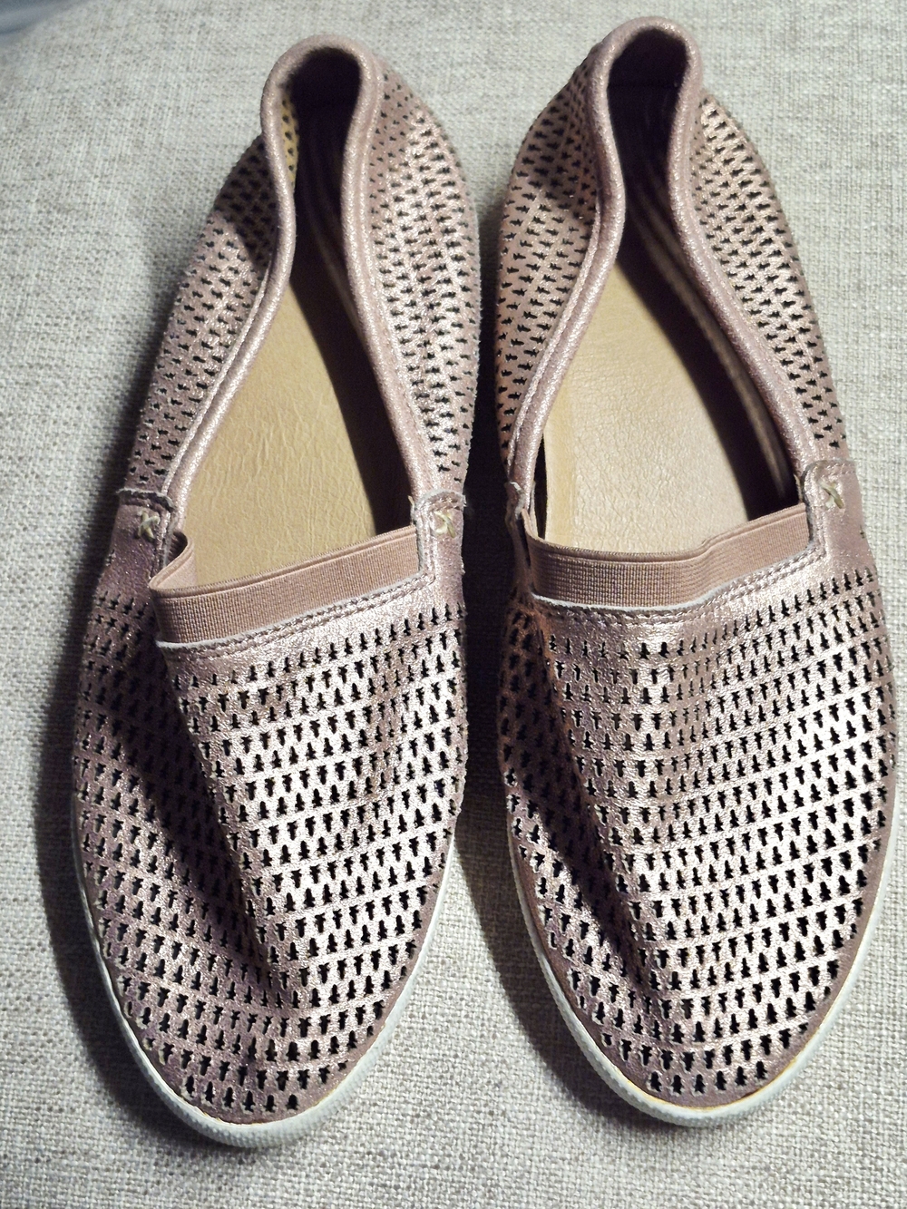 Women's Breathable Slip-On Flats in Blush Pink